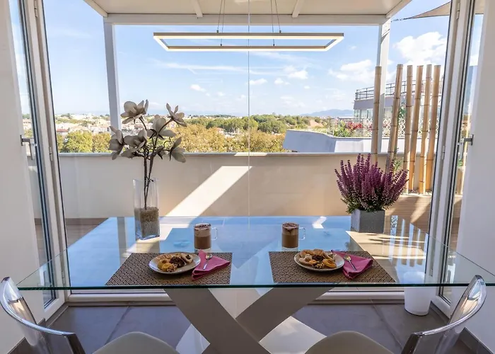 Апартаменты Penthouse With A Panoramic Rooftop In Trastevere With Seasonally Jacuzzi