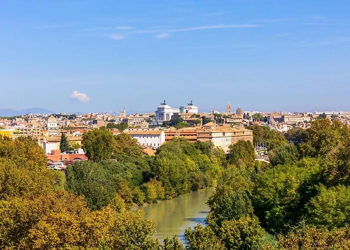 Апартаменты Penthouse With A Panoramic Rooftop In Trastevere With Seasonally Jacuzzi *